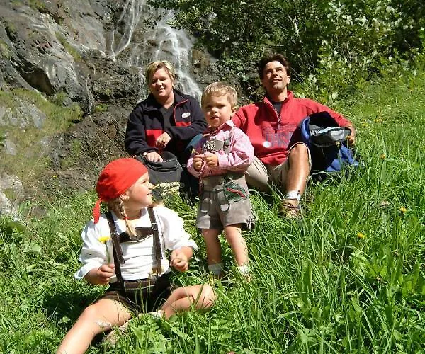 Pension Knappenhof Guest house